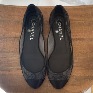 Chanel black satin and lace ballet flats